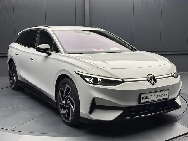 Volkswagen Id.7 view 7