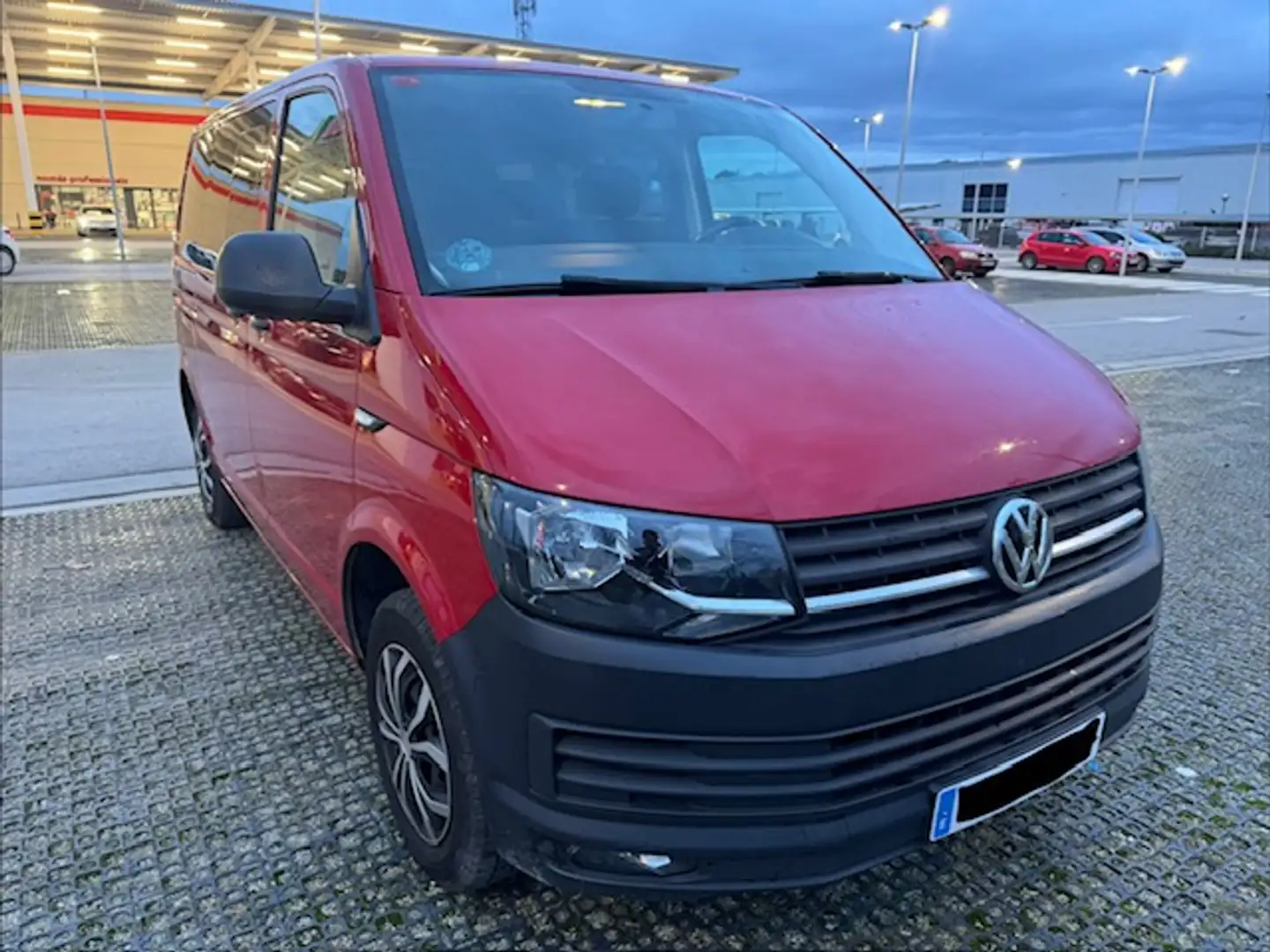 Volkswagen T5 Caravelle 2.0 TDi Rouge - 2