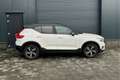 Volvo XC40 2.0 T4 190pk R-Design SCANDINAVIAN LINE Wit - thumbnail 17