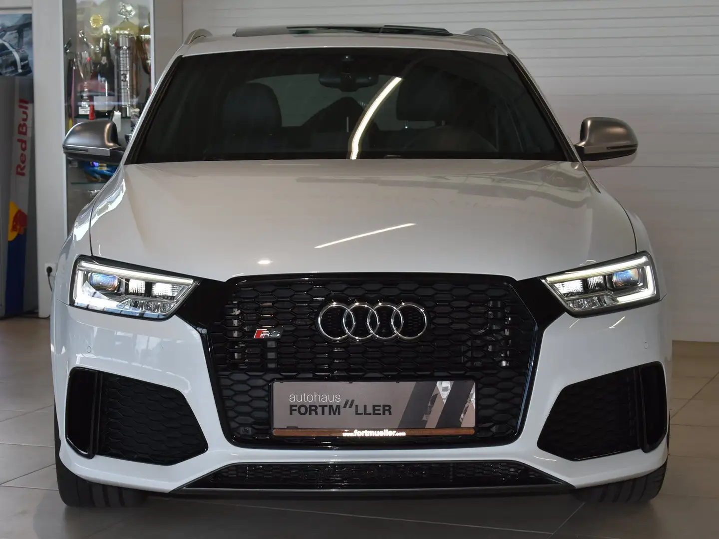 Audi RS Q3 2.5 TFSI quattro //Carbon//Panorama Weiß - 2