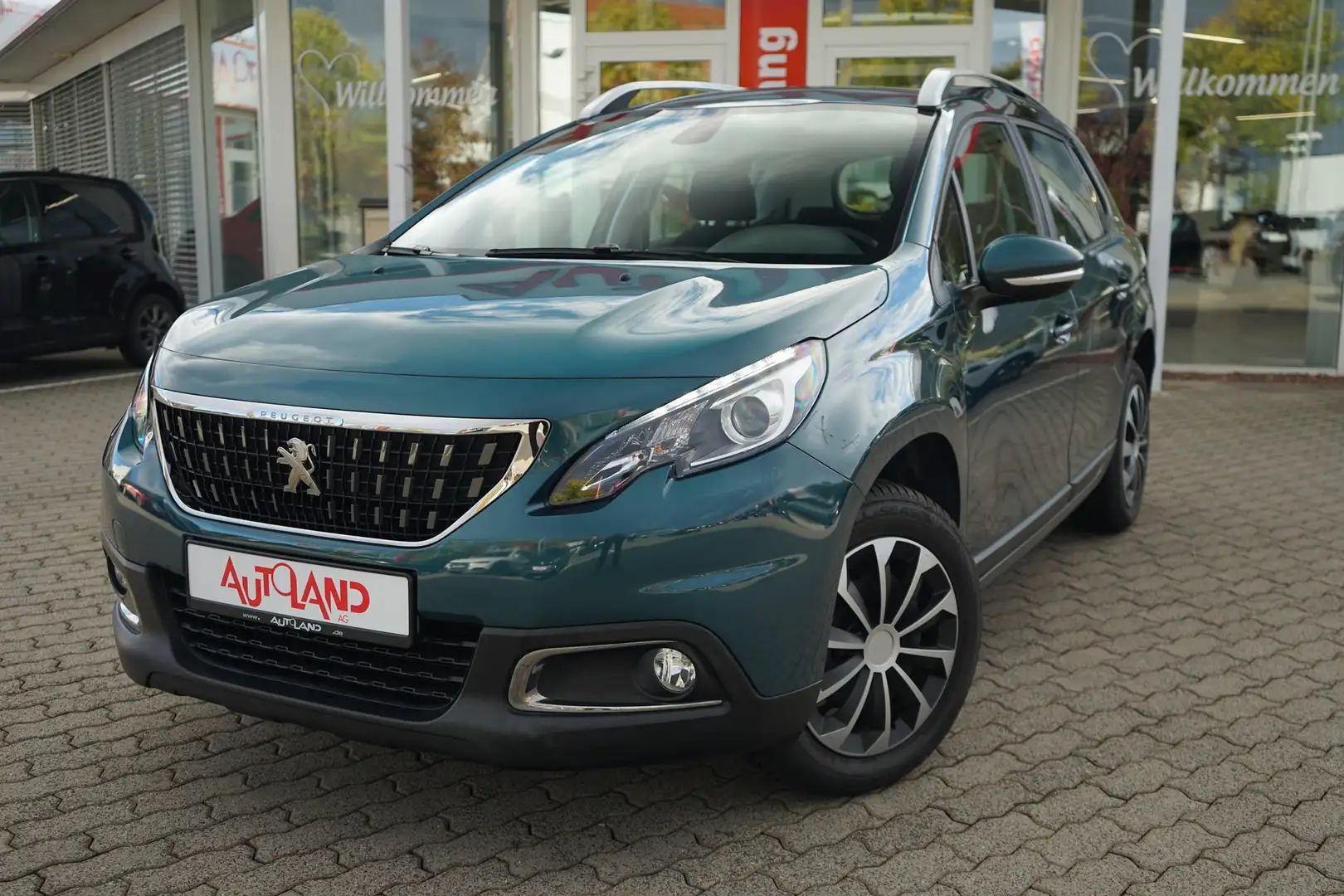 Peugeot 2008 1.2 PureTech Active Klima Sitzheizung PDC Gris - 2