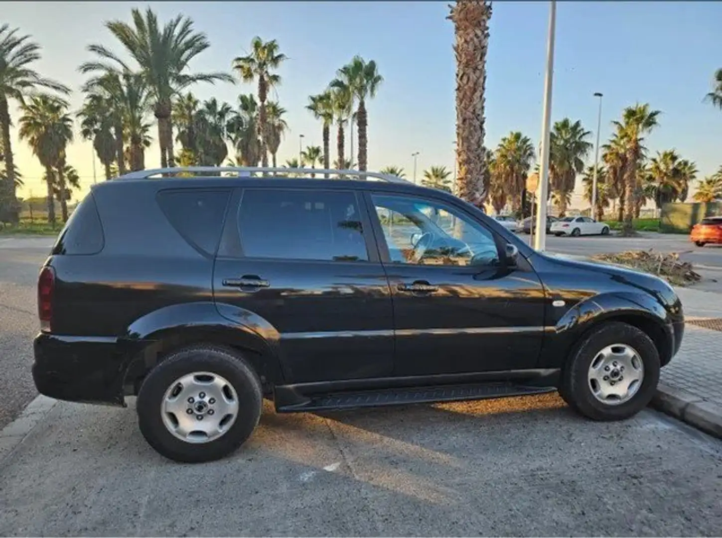 SsangYong Rexton Rexton 270 Full Negro - 1