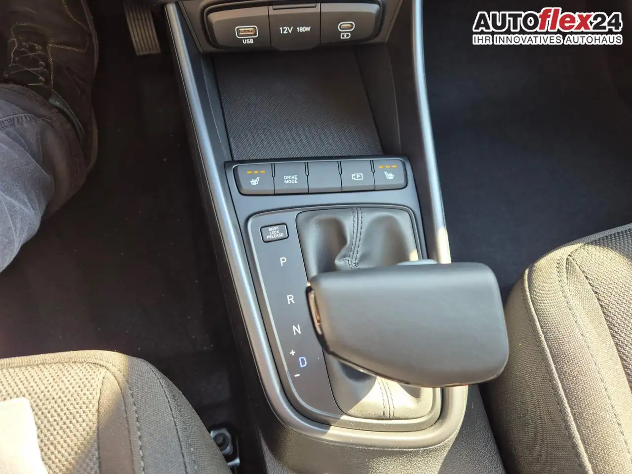 Hyundai i20 1.0 T-GDI 90PS Automatik 5-Türer Sitzheizung Le... 21