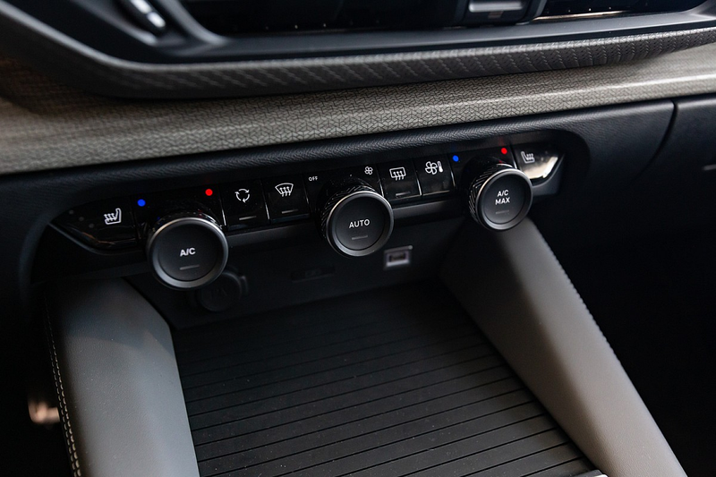 Citroen C5 X Shine Edition Hybrid 225 e-EAT8 — photo 9