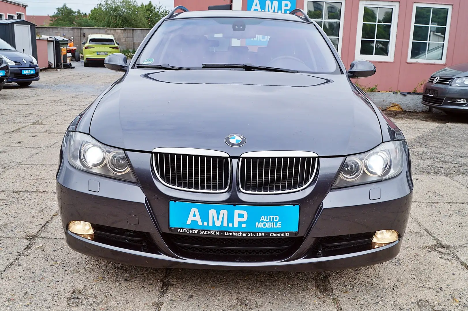 BMW 320 320d Touring AUT, TÜV-03.26, Xenon, PDC, Temp, Grijs - 2