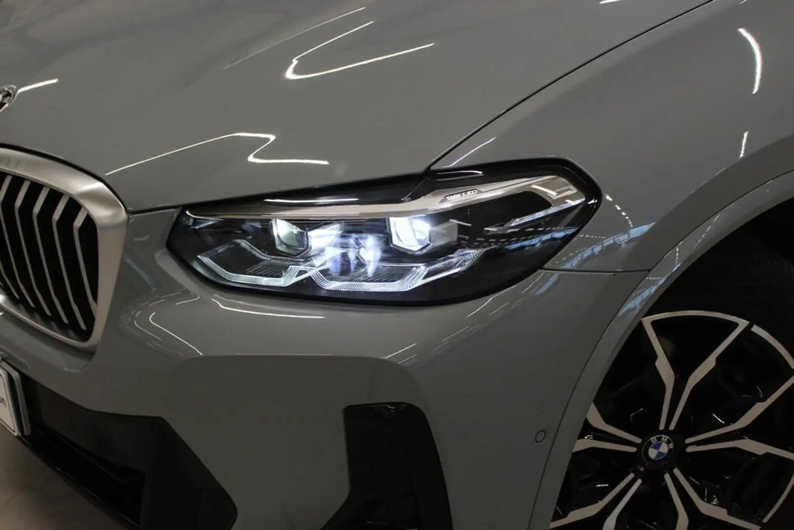 BMW X3 xdrive20d mhev 48V Msport auto Grigio - 2