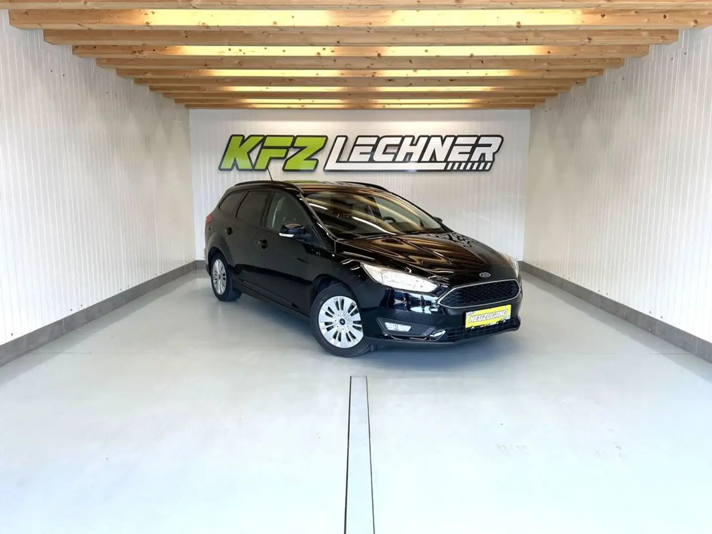 Ford Focus Turnier 1,5 TDCI ''PDC*FREISPR*SITZH*TEMP'' Schwarz - 1