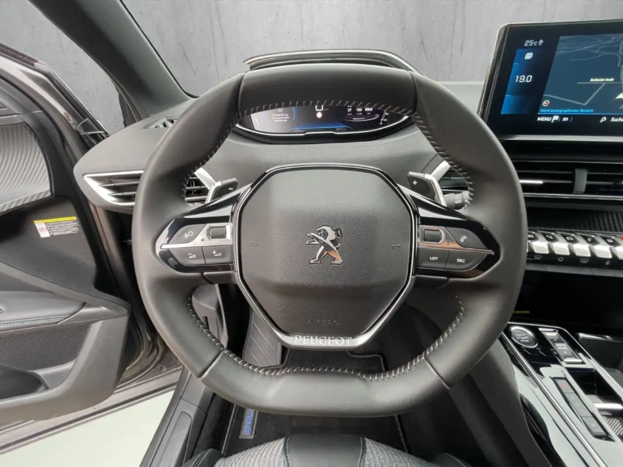 Peugeot 3008 Allure Pack PT 130 EAT8 Navi Digitales Cockpit LED, миниатюра 10