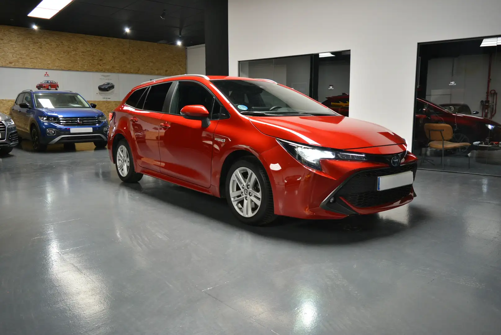 Toyota Corolla Touring Sports 180H Advance Rosso - 2
