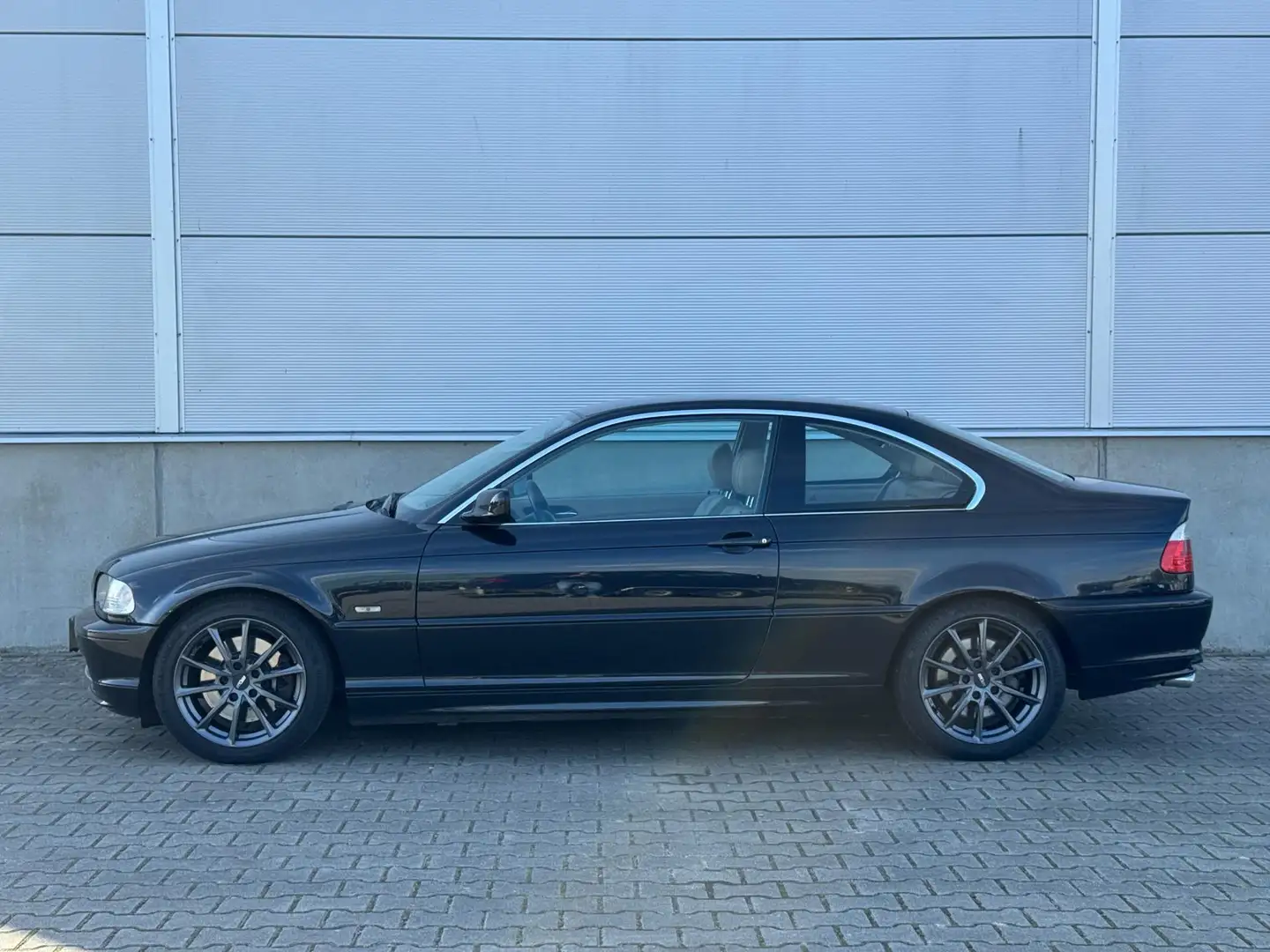 BMW 330 3-serie Coupé 330Ci Executive CLIMA|NAVI|CRUISE|LE Zwart - 2