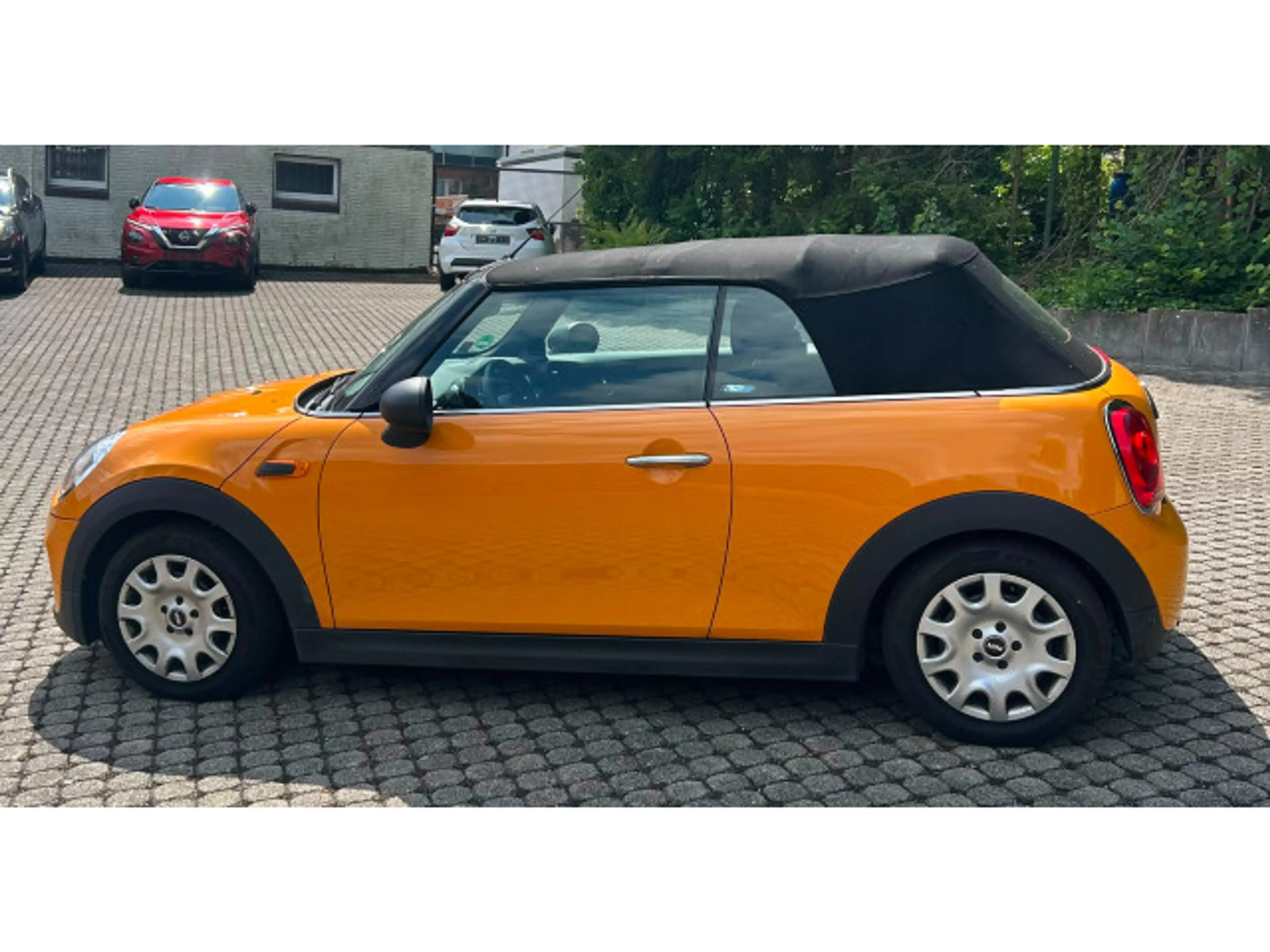 MINI One Cabrio Mini One Cabrio — photo 8