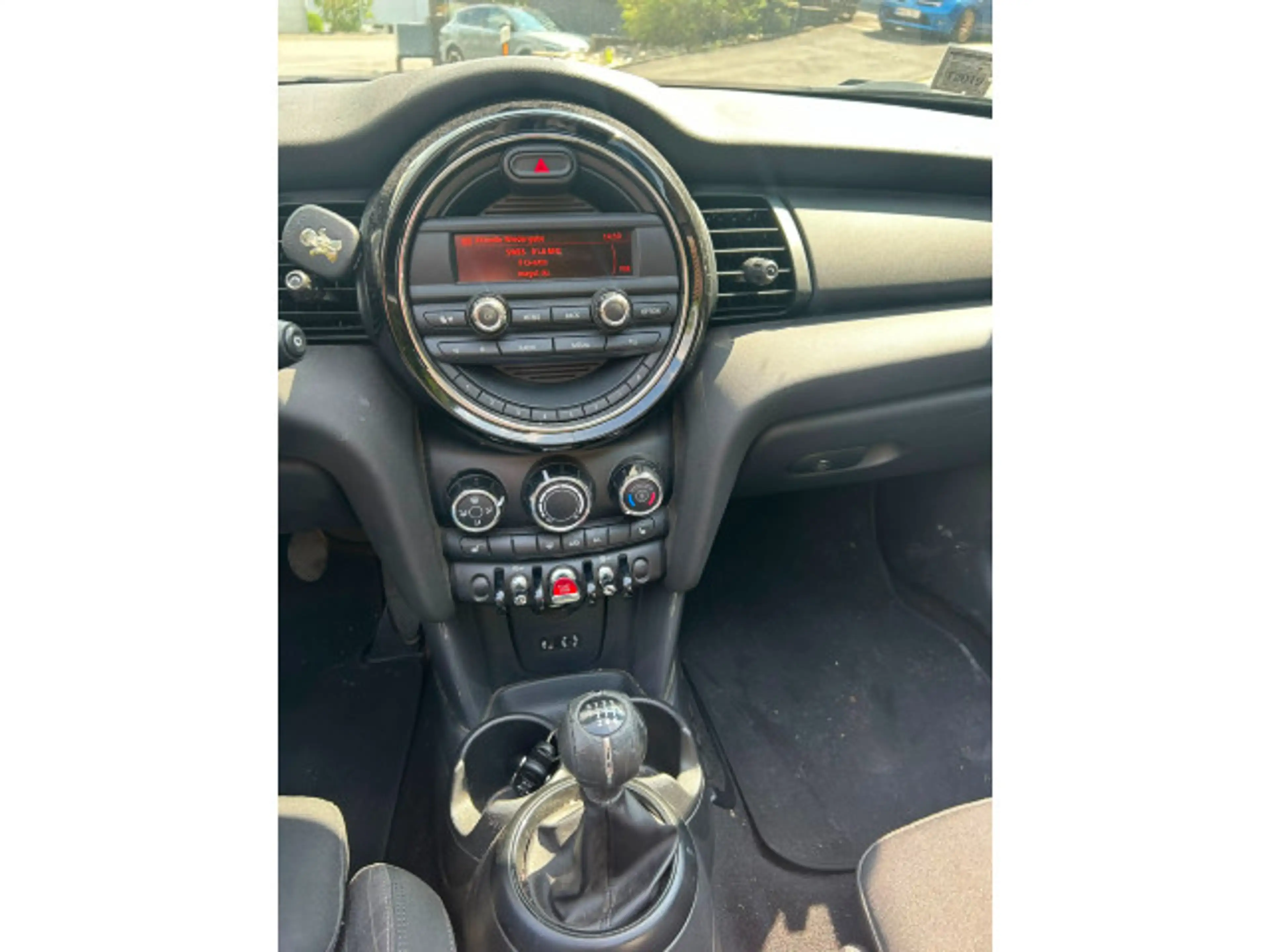 MINI One Cabrio Mini One Cabrio — photo 11