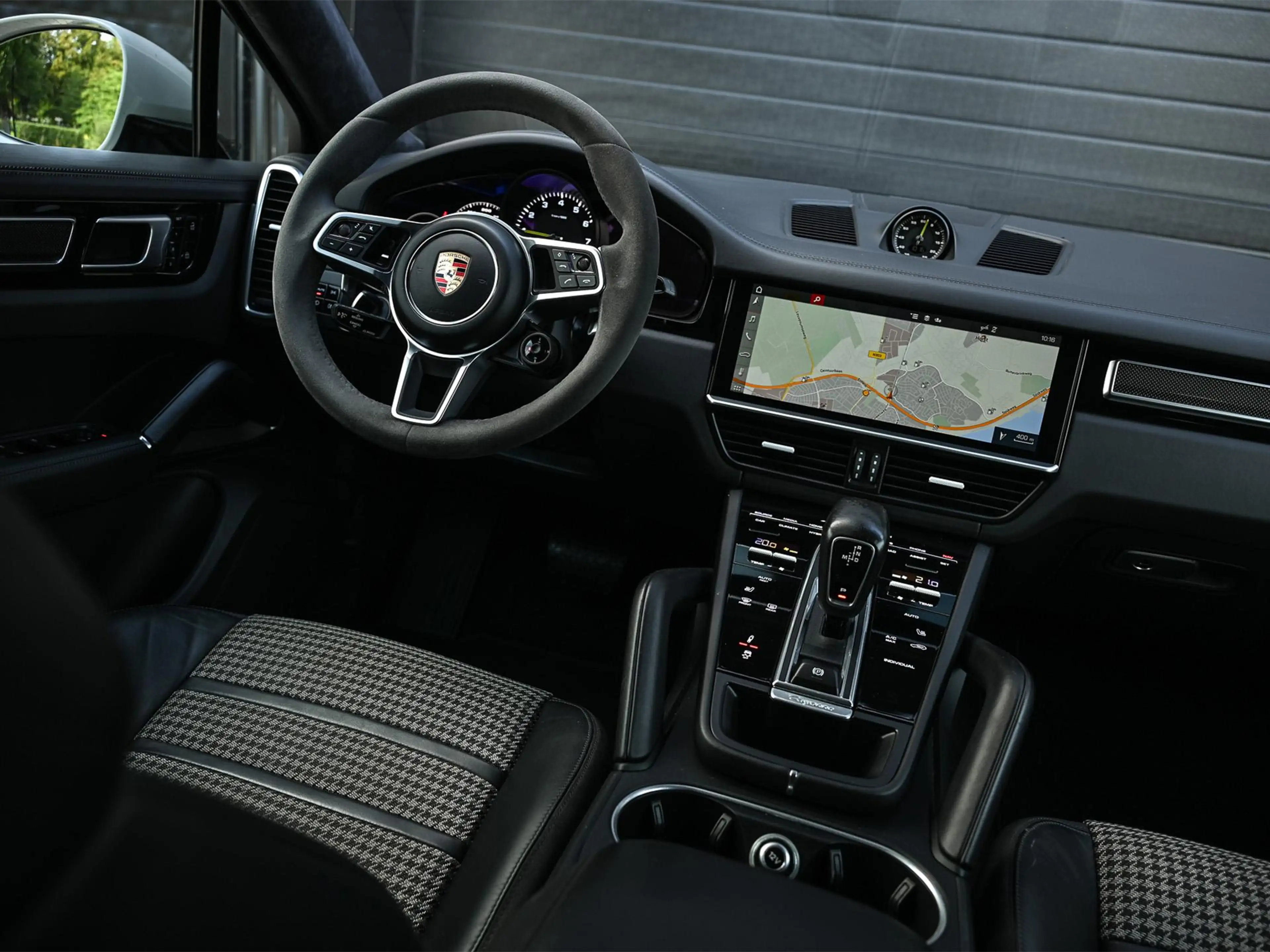 Porsche Cayenne Coupé 3.0 E-Hybrid | Sport Design | NL-Auto | Carb — photo 15