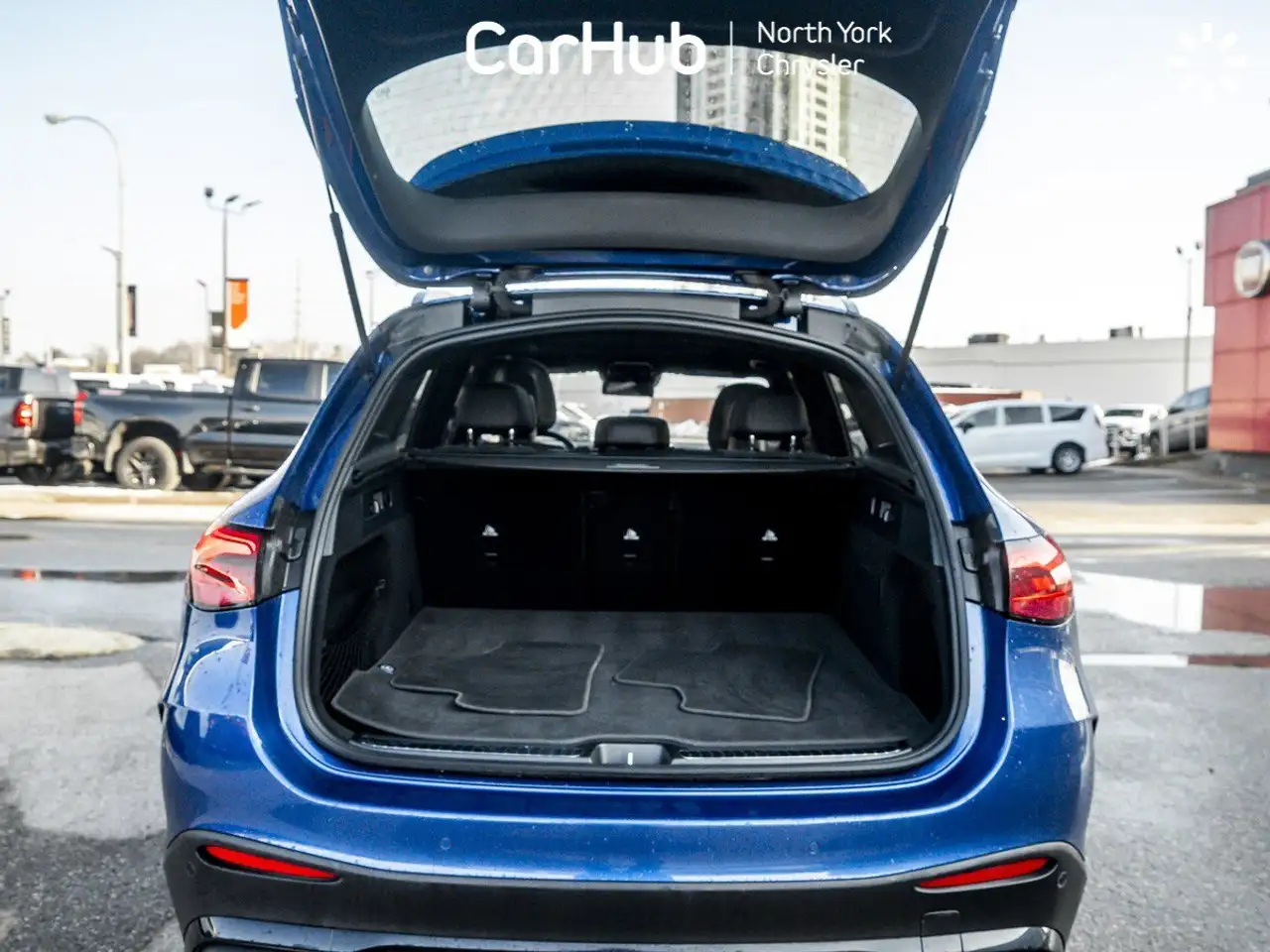 Mercedes-Benz GLC снимка Mercedes-Benz GLC