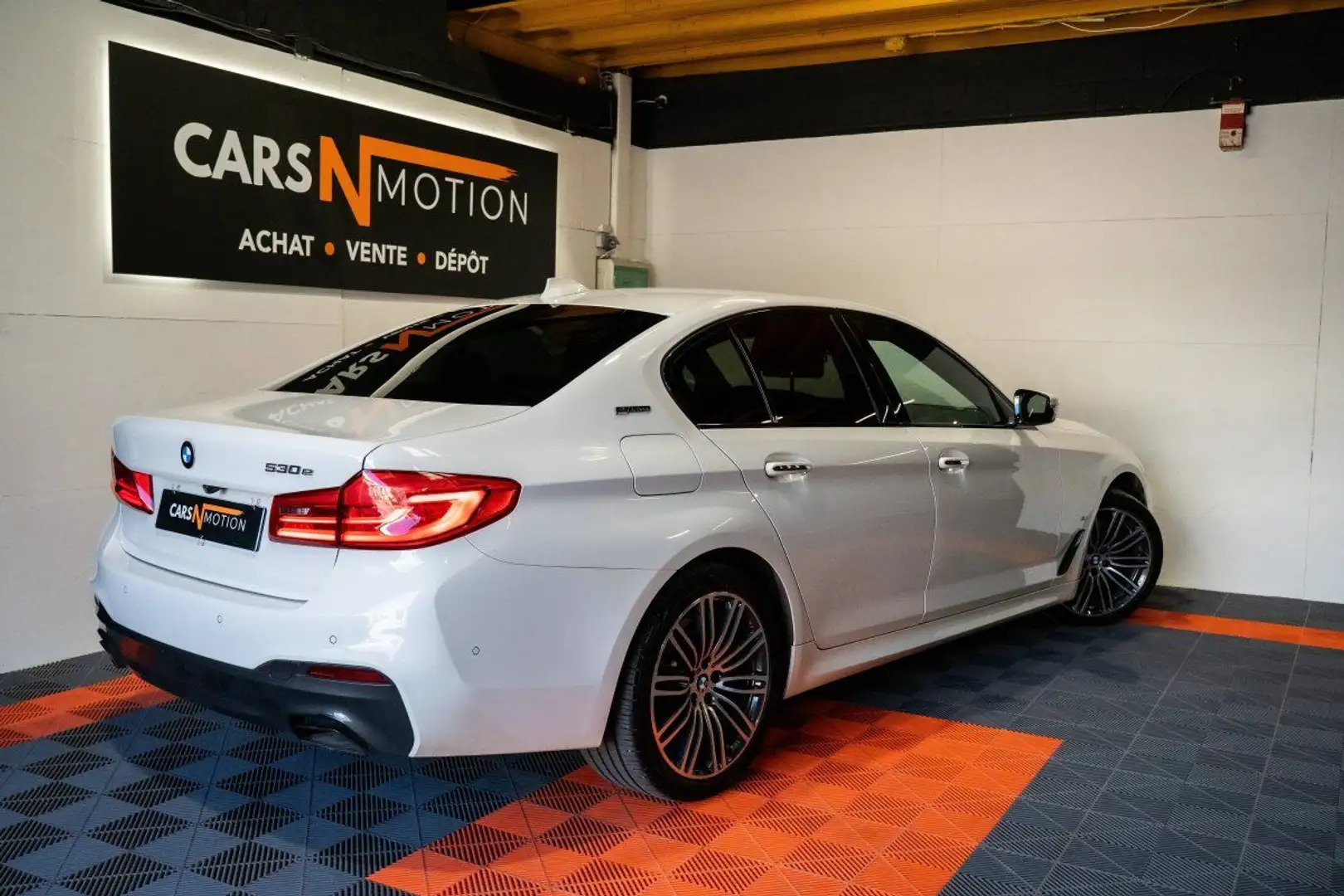 BMW 530 530e (G30) M Sport 252ch iPerformance Steptronic Blanc - 2