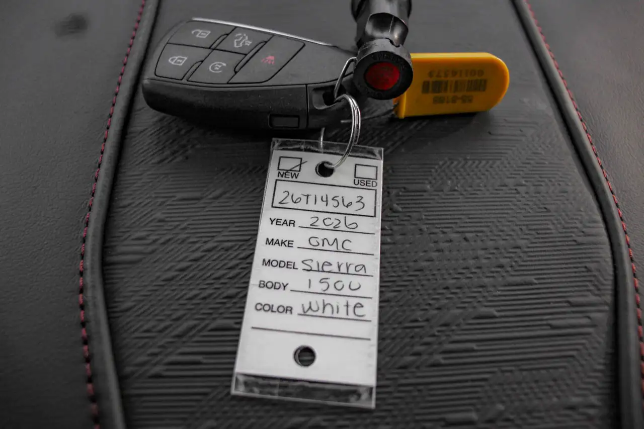 GMC Sierra 1500 снимка GMC Sierra 1500