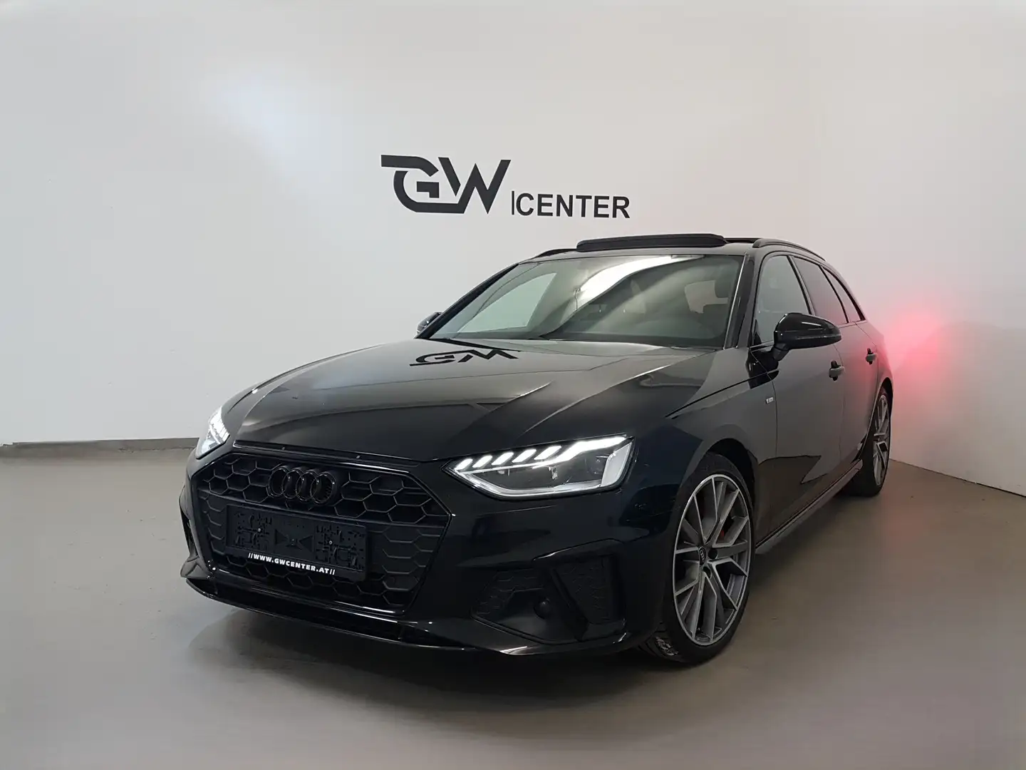 Audi A4 40 TDI S line Competition Plus Panorama Virtual Schwarz - 1