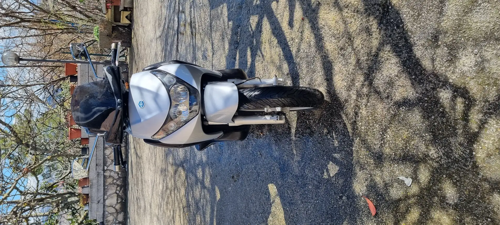 Piaggio Beverly 400 Argintiu - 1