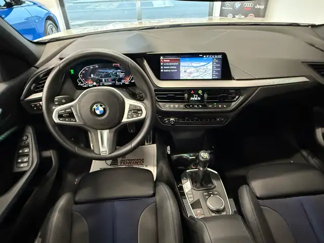 BMW 1 Series view 9