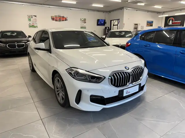 BMW 1 Series view 3