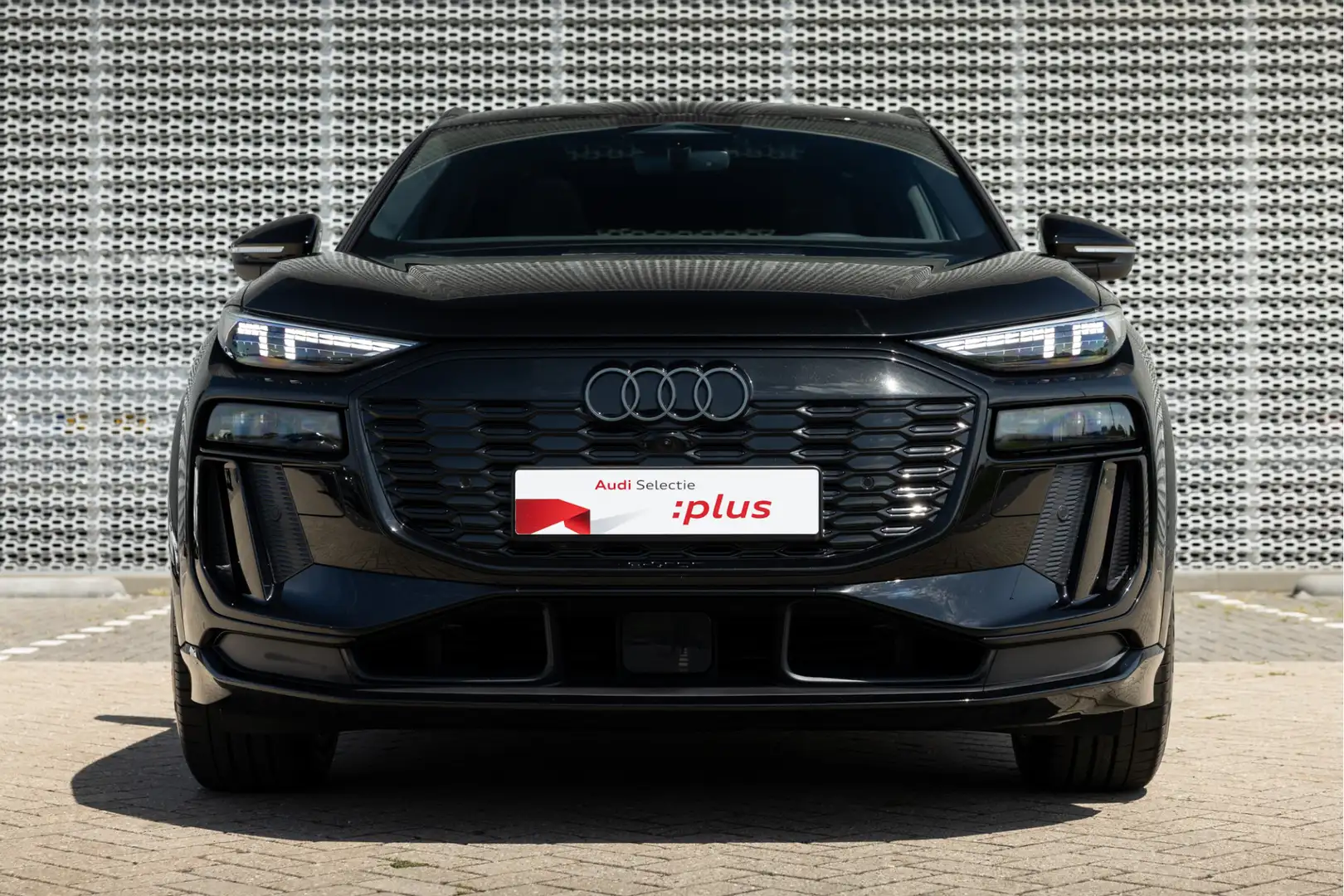 Audi SQ6 e-tron quattro 100 kWh 490PK | Panoramadak | Sportstoel p Schwarz - 2
