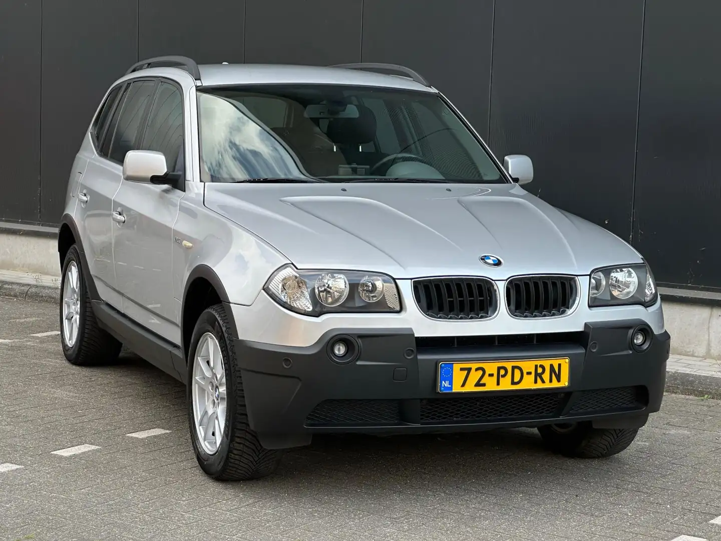 BMW X3 2.5i Executive AUTOMAAT LPG-G3 AIRCO/CRUISE/PDC/TR Szary - 2