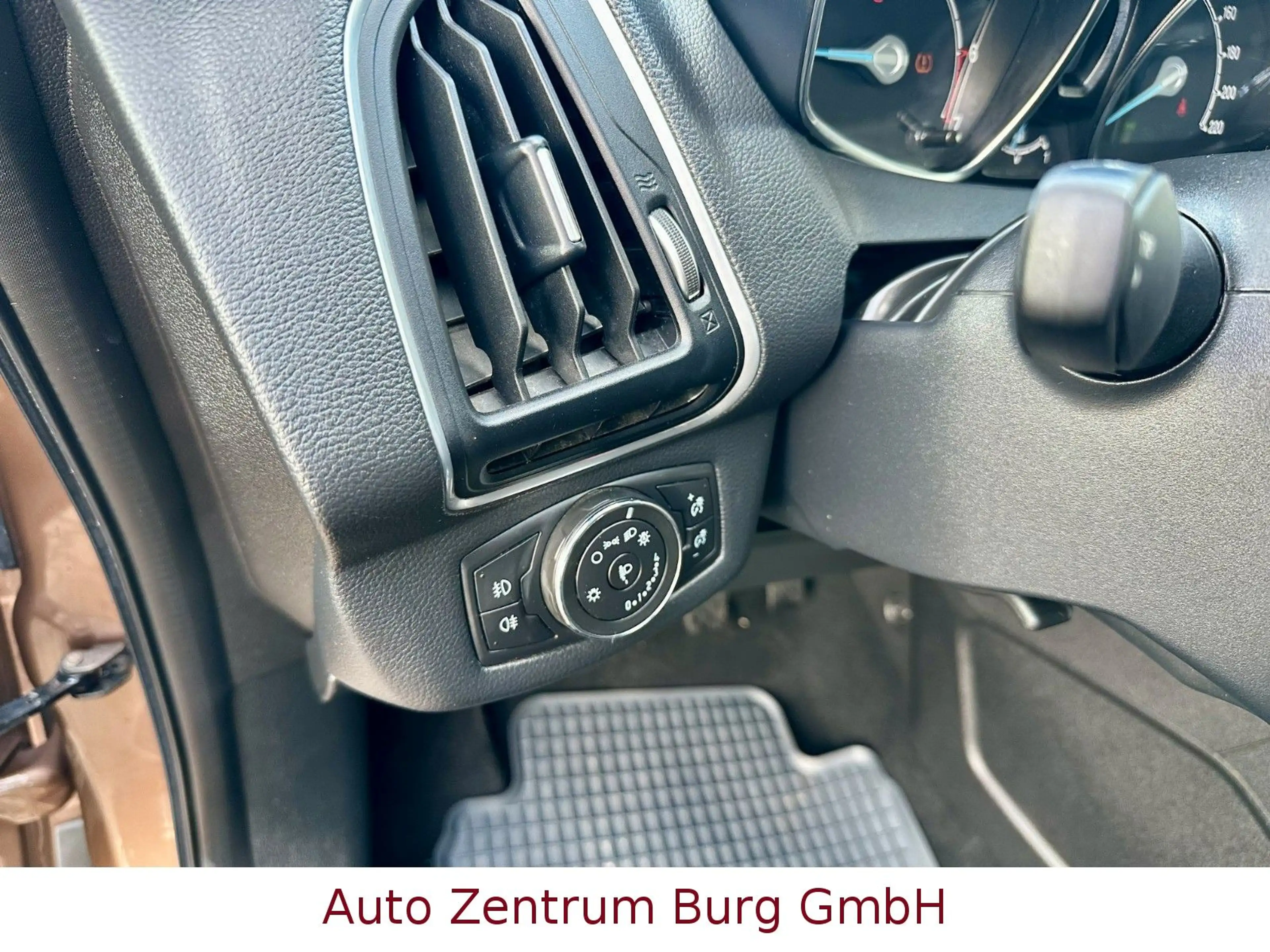 Ford B-Max B-MAX 1.0 Titanium Klima EFH ZV BT 4-Season — photo 15