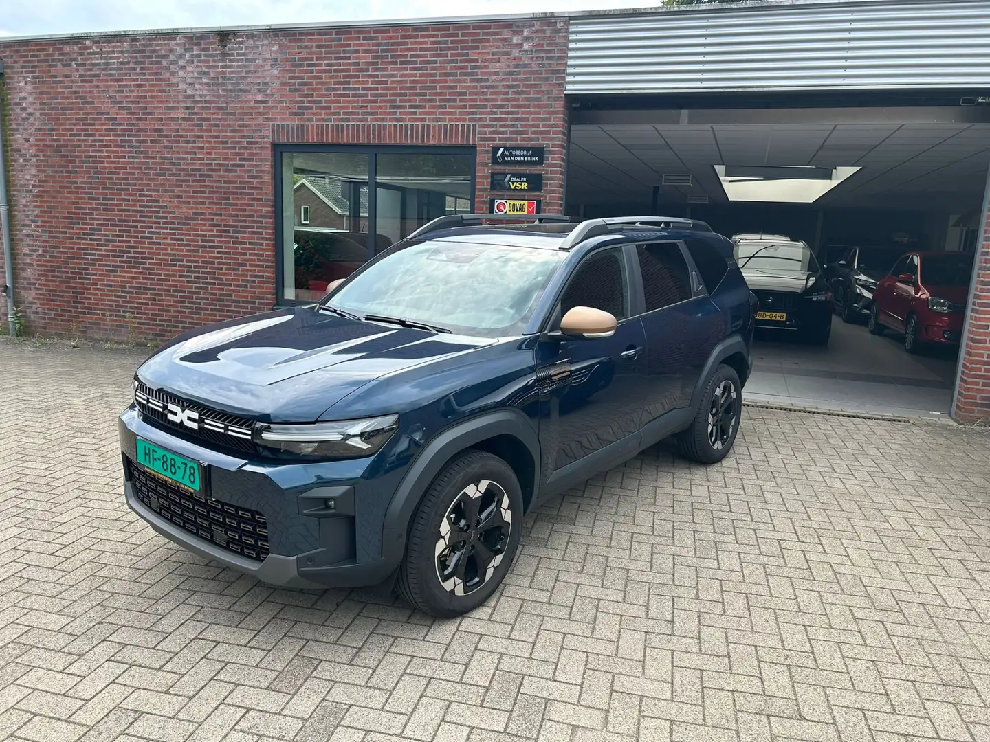 Dacia Bigster 1.8 Hybrid 155 Extreme Blauw - 1
