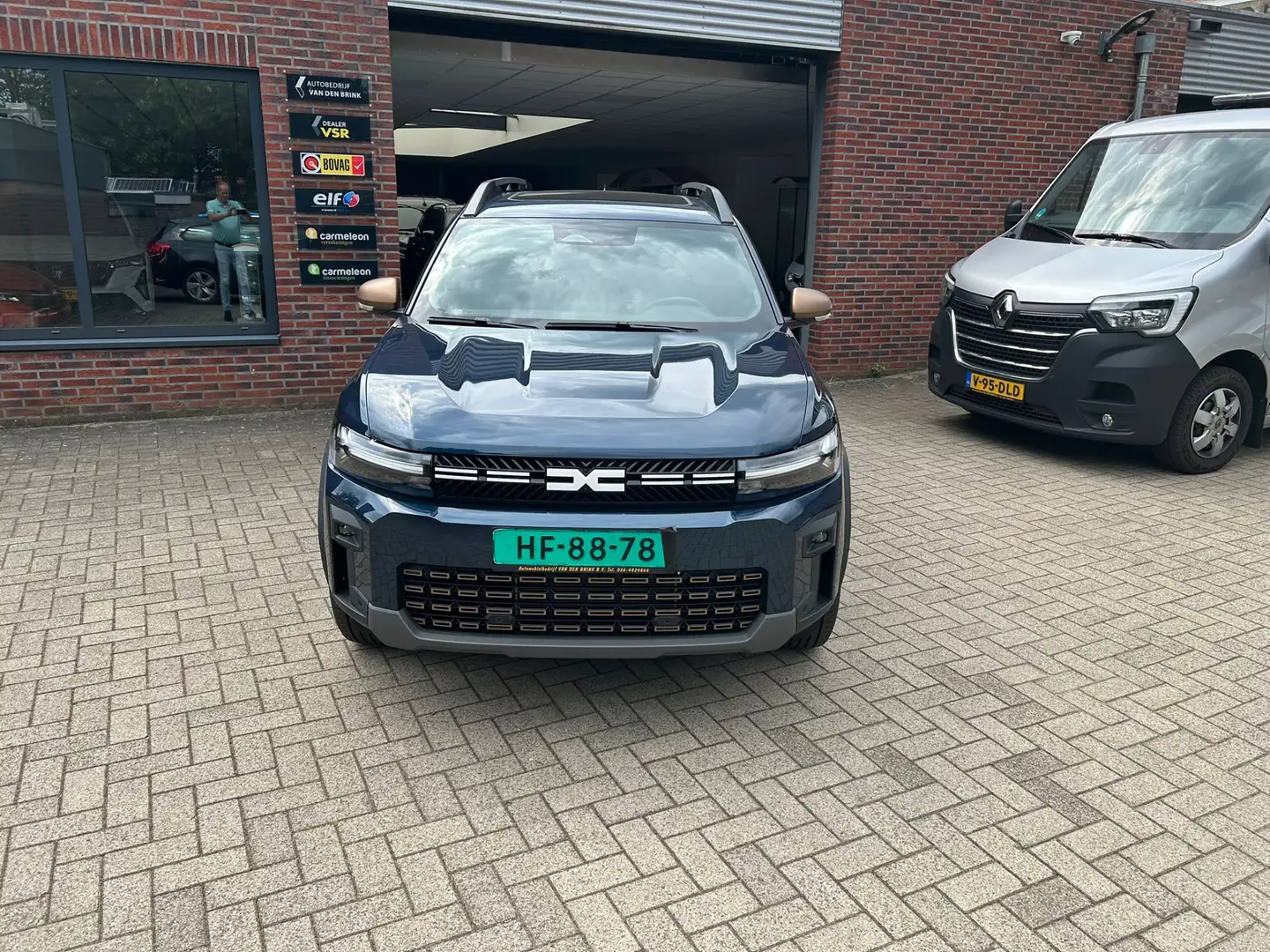 Dacia Bigster 1.8 Hybrid 155 Extreme Blauw - 2