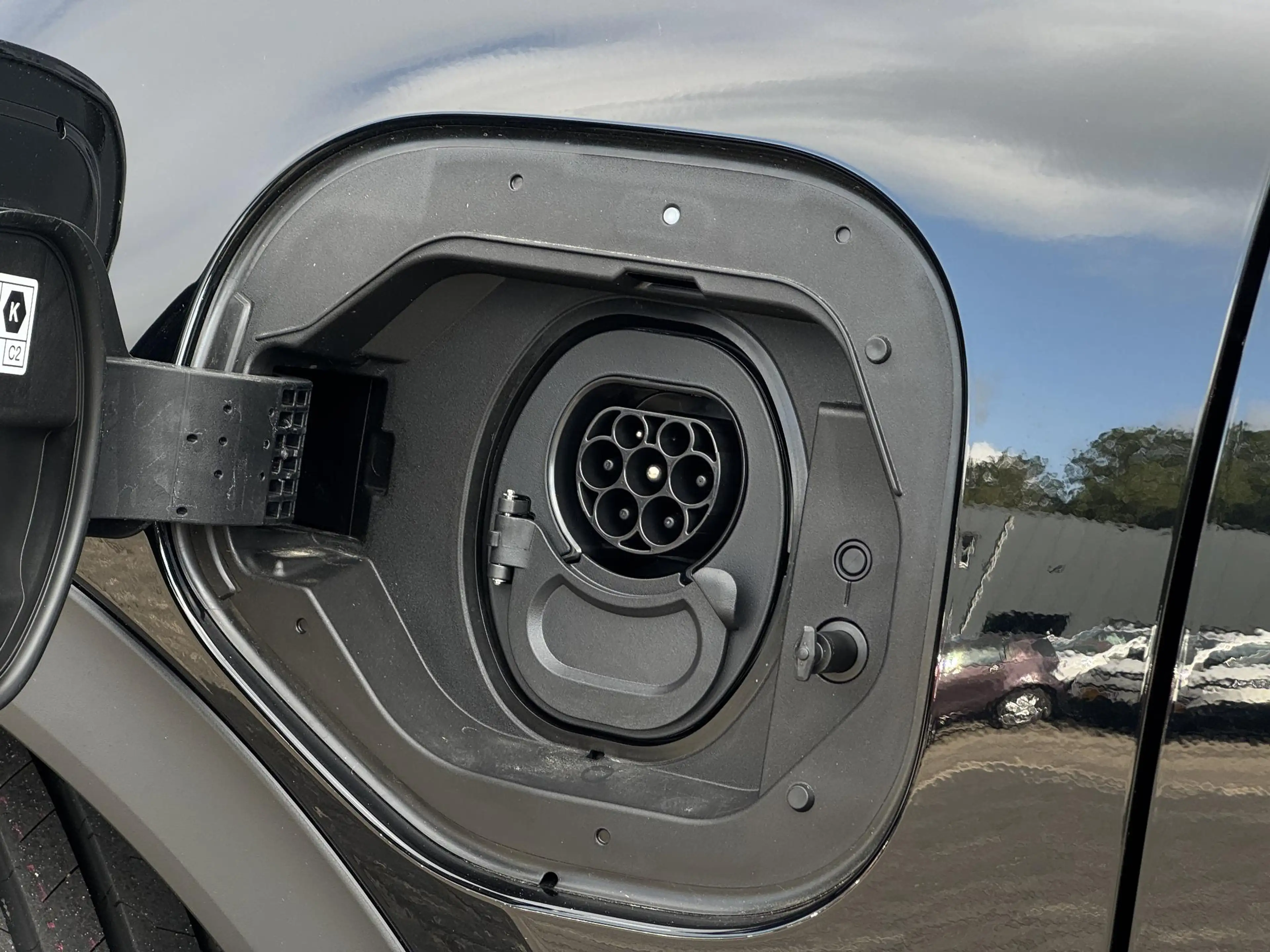 Toyota C-HR+ First Edition 77 kWh | Nieuw op voorraad | — photo 7