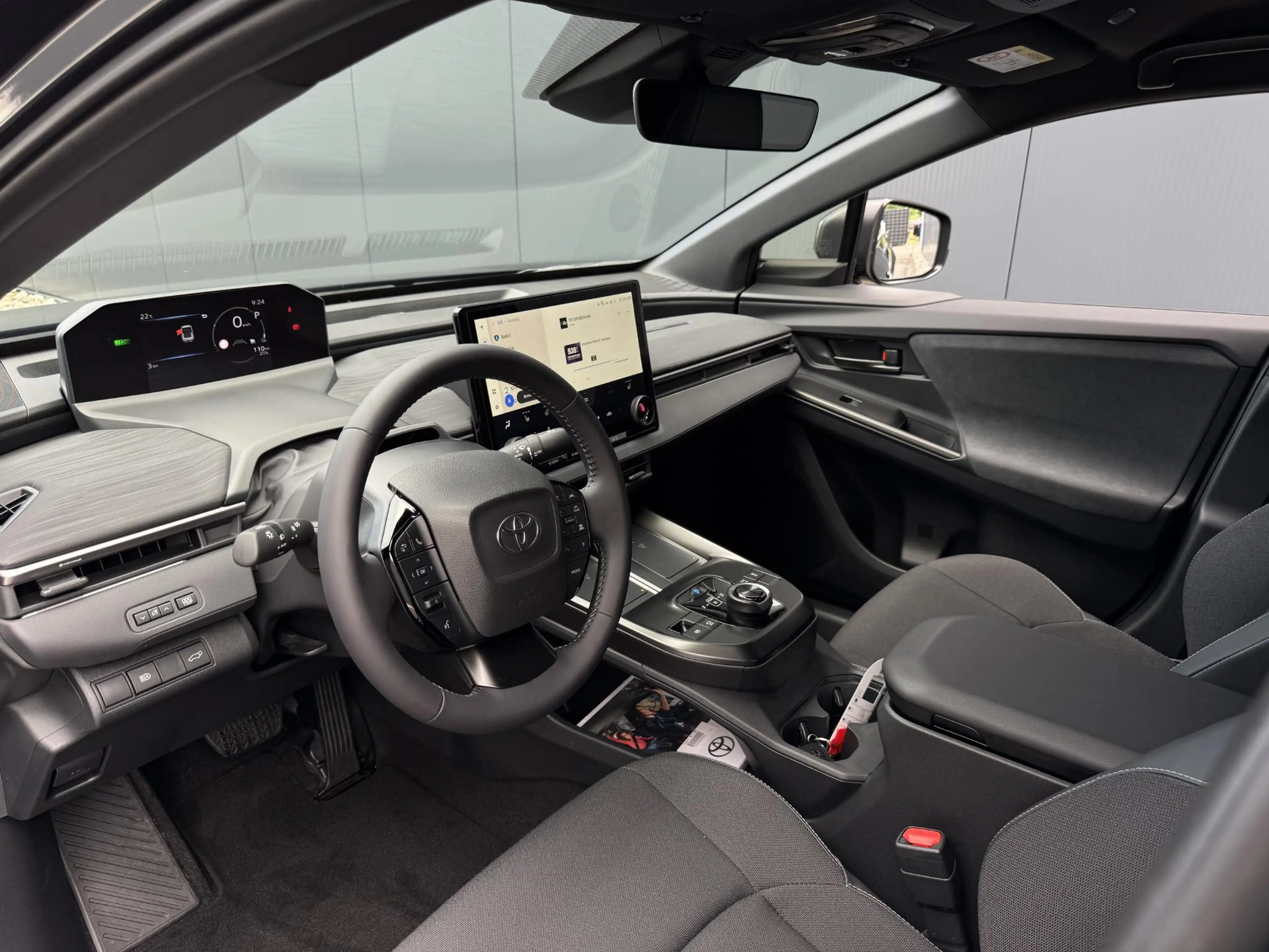 Toyota C-HR+ First Edition 77 kWh | Nieuw op voorraad | — photo 14