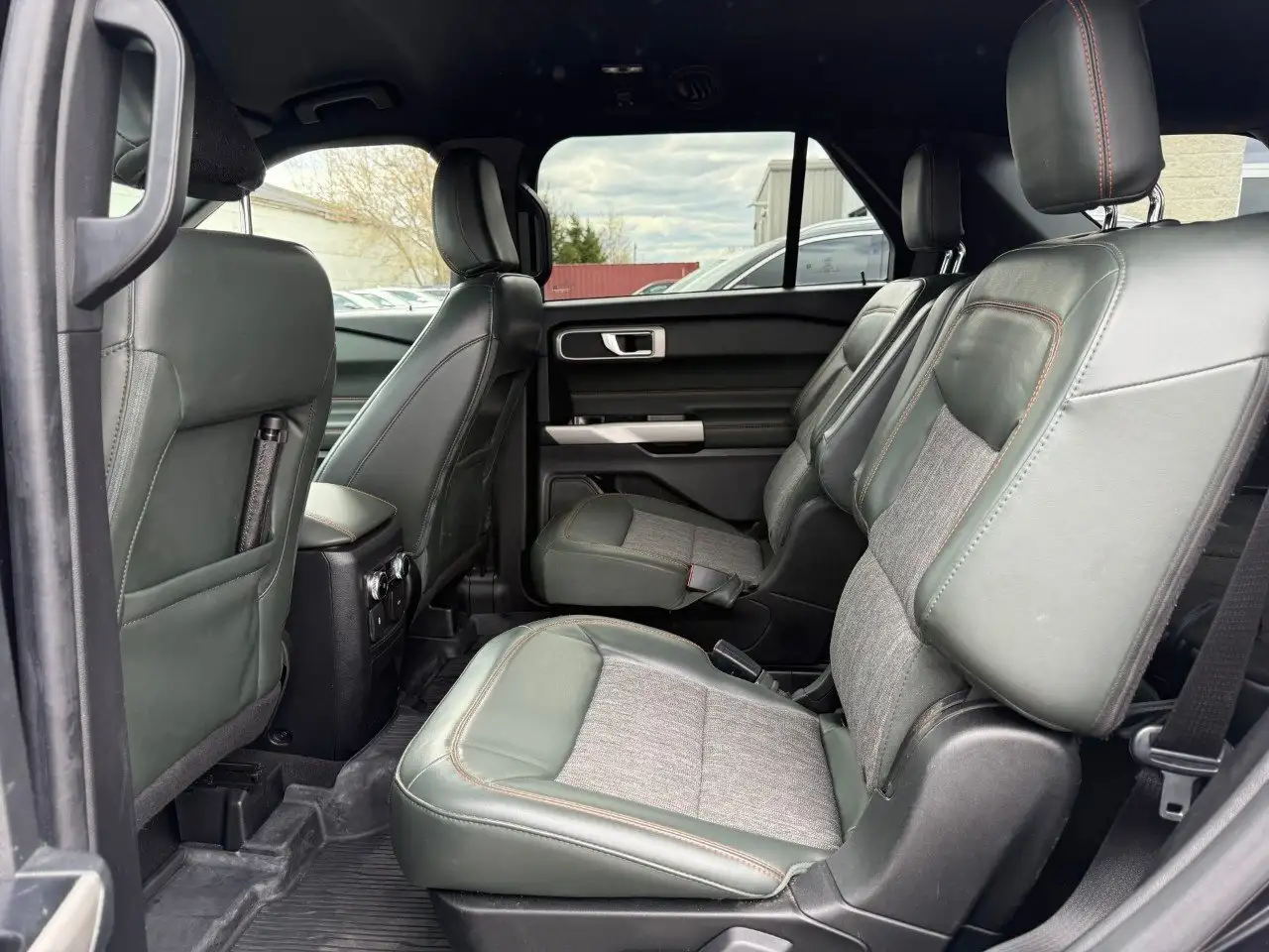 Ford Explorer снимка Ford Explorer