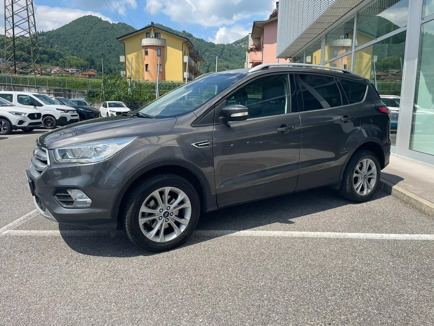 Ford Kuga 1.5 EcoBoost Titanium 120Cv 88kW E6 Gris - 1