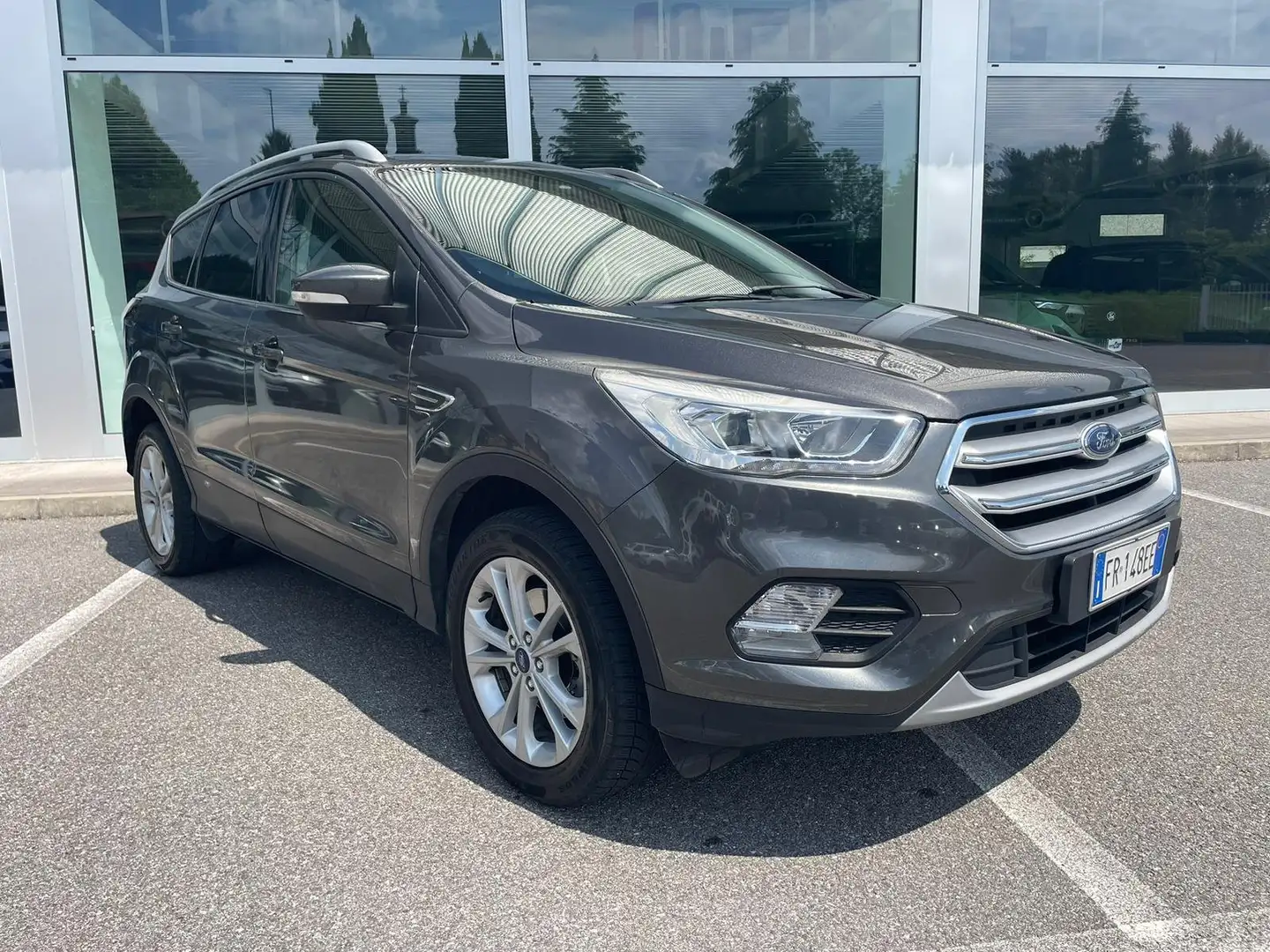 Ford Kuga 1.5 EcoBoost Titanium 120Cv 88kW E6 Grigio - 1