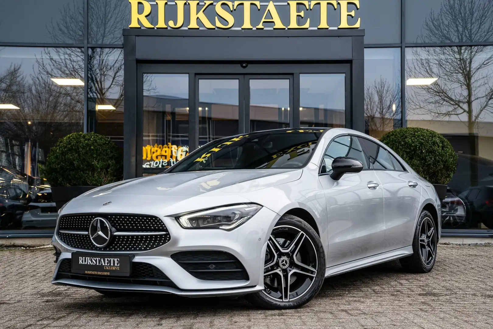 Mercedes-Benz CLA 250 e AMG|PANO|SFEERV|CAMERA|CARPLAY|18' Zilver - 1
