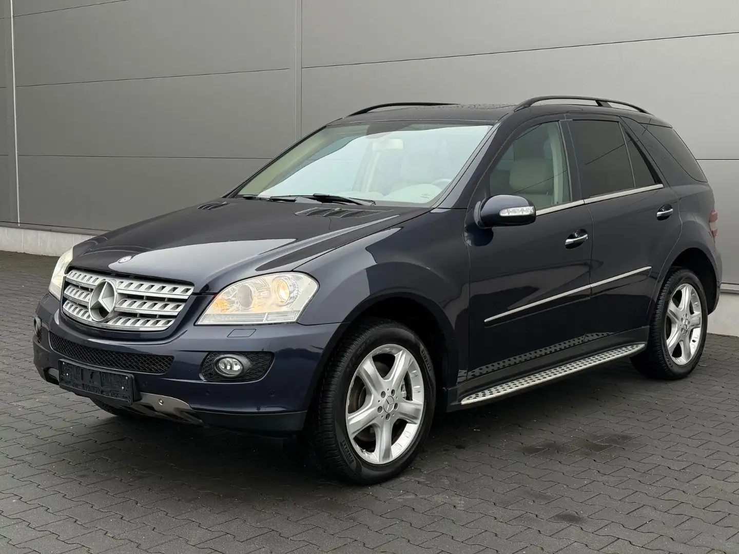 Mercedes-Benz ML 420 CDI Blau - 2