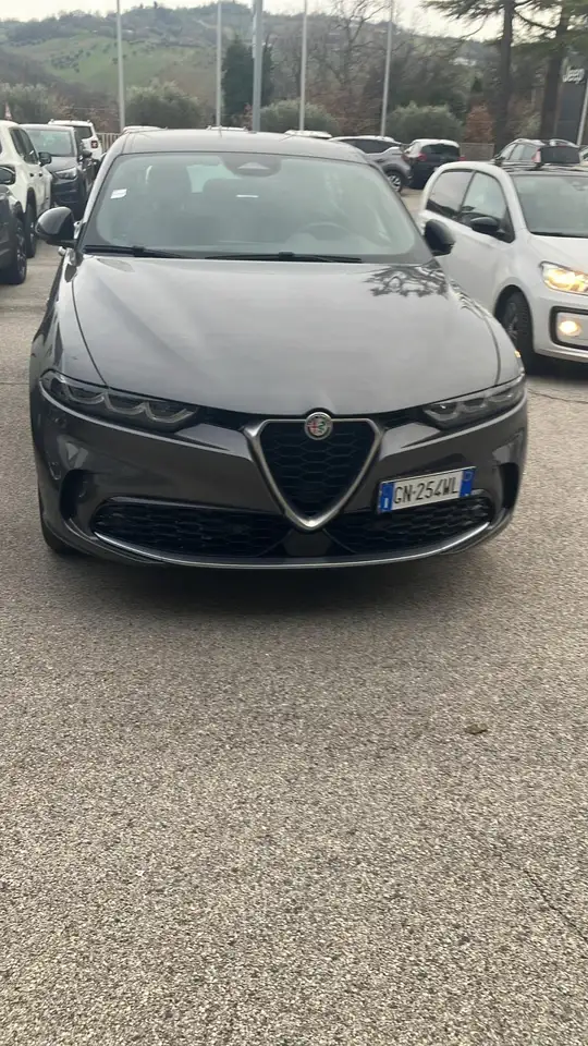Alfa Romeo Tonale 2023