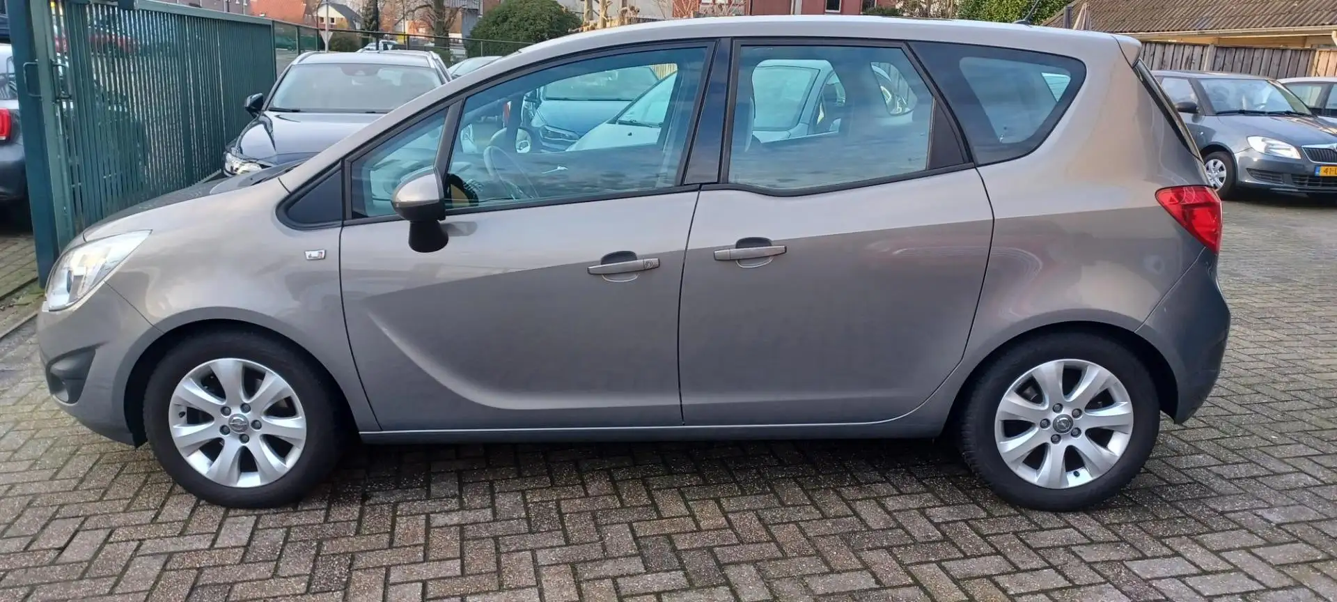 Opel Meriva 1.4 Turbo Edition Bruin - 2