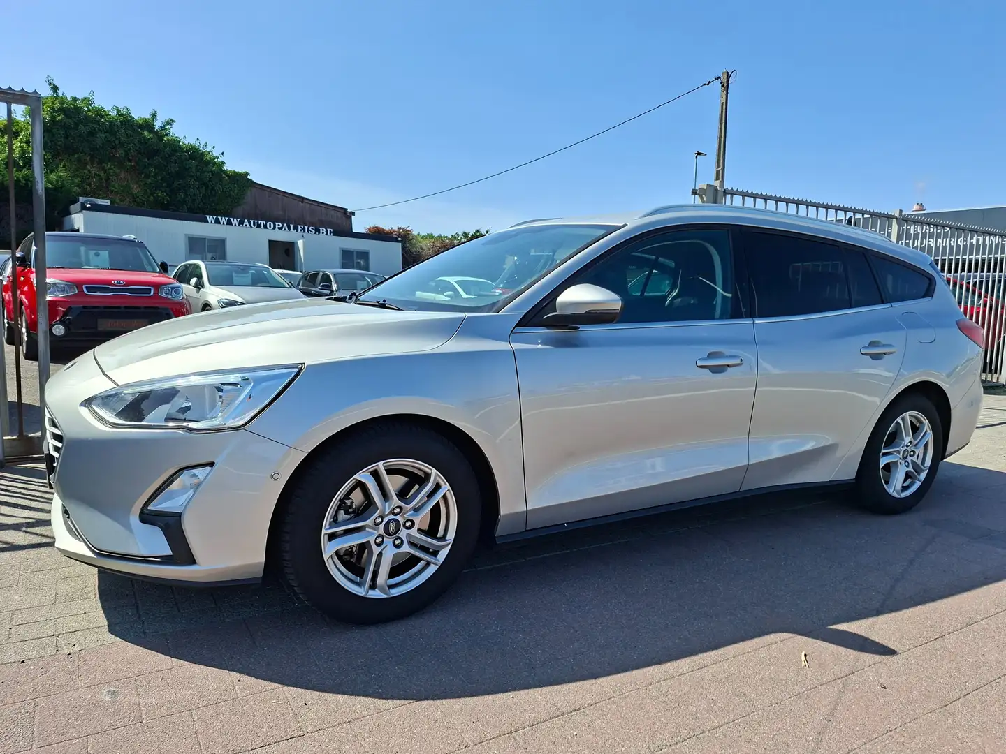 Ford Focus 1.0 EcoBoost Trend Edition Zilver - 2