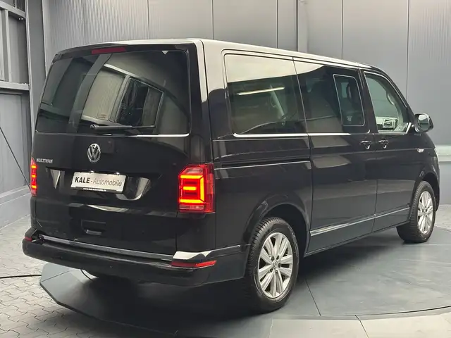 Volkswagen Multivan view 5