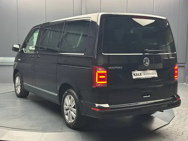 Volkswagen Multivan view 3