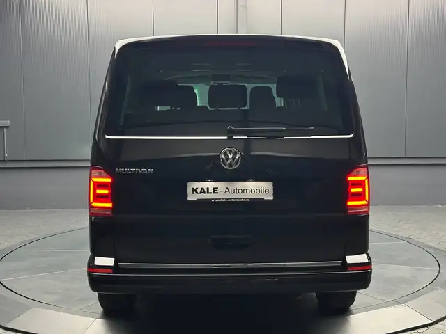 Volkswagen Multivan view 4
