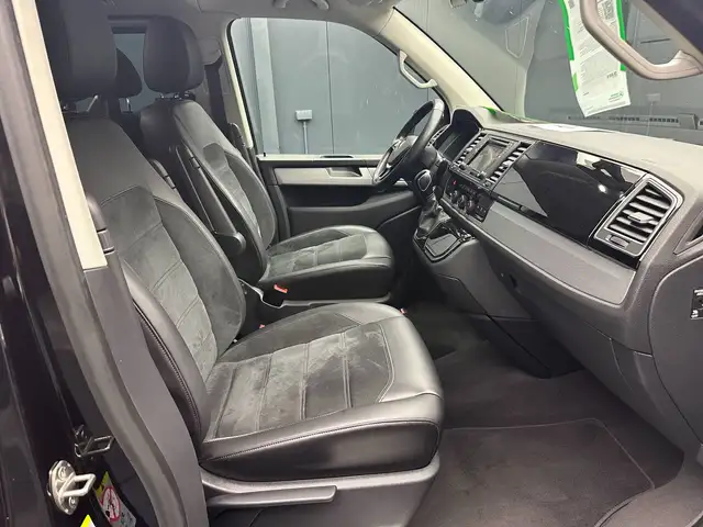 Volkswagen Multivan view 10