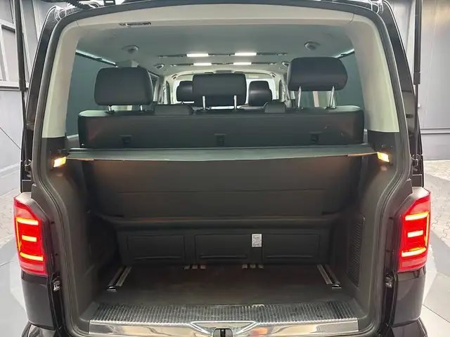 Volkswagen Multivan view 30
