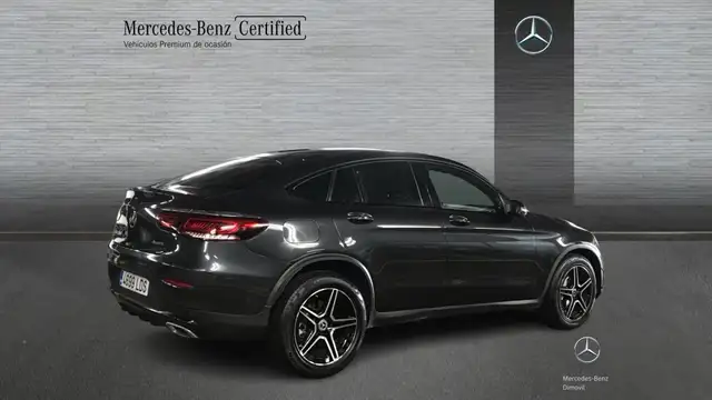 Mercedes-Benz GLC view 2