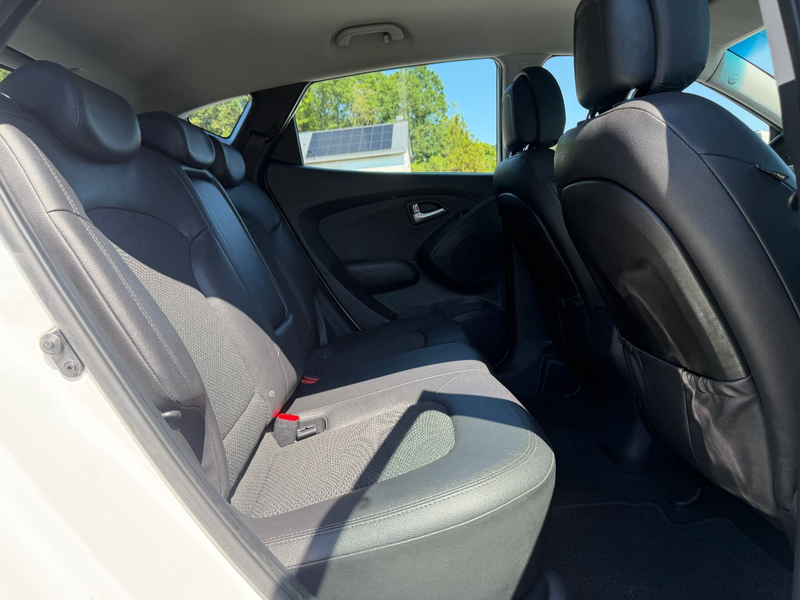Hyundai iX35 2.0D AWD Bi-XENON/PDC/KLIMAA — photo 12