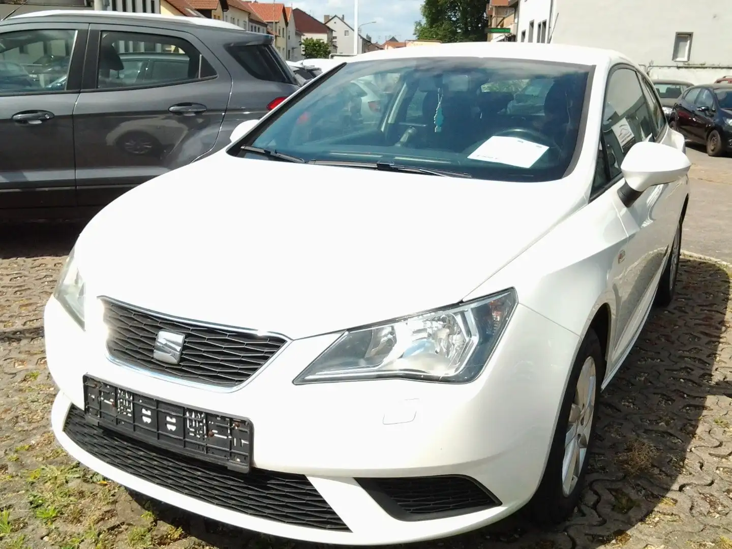 SEAT Ibiza SC Style Salsa Blanc - 1