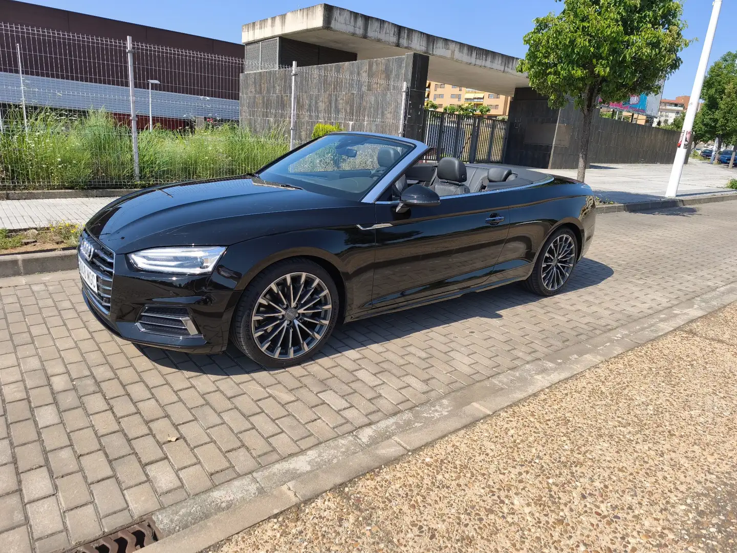Audi A5 Cabrio 2.0TDI S tronic (4.75) - 1