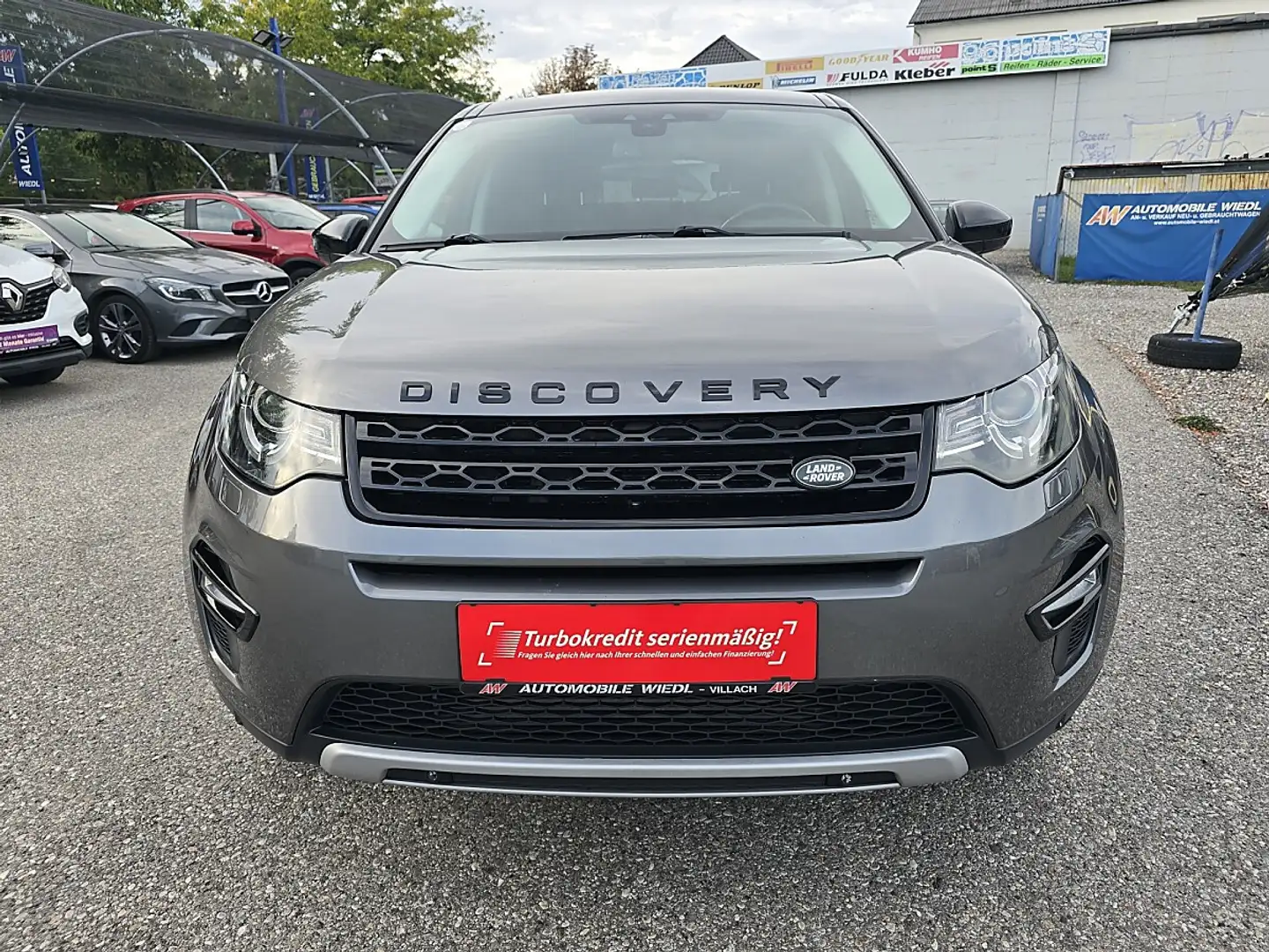 Land Rover Discovery Sport 2,2 TD4 4WD HSE Grau - 2