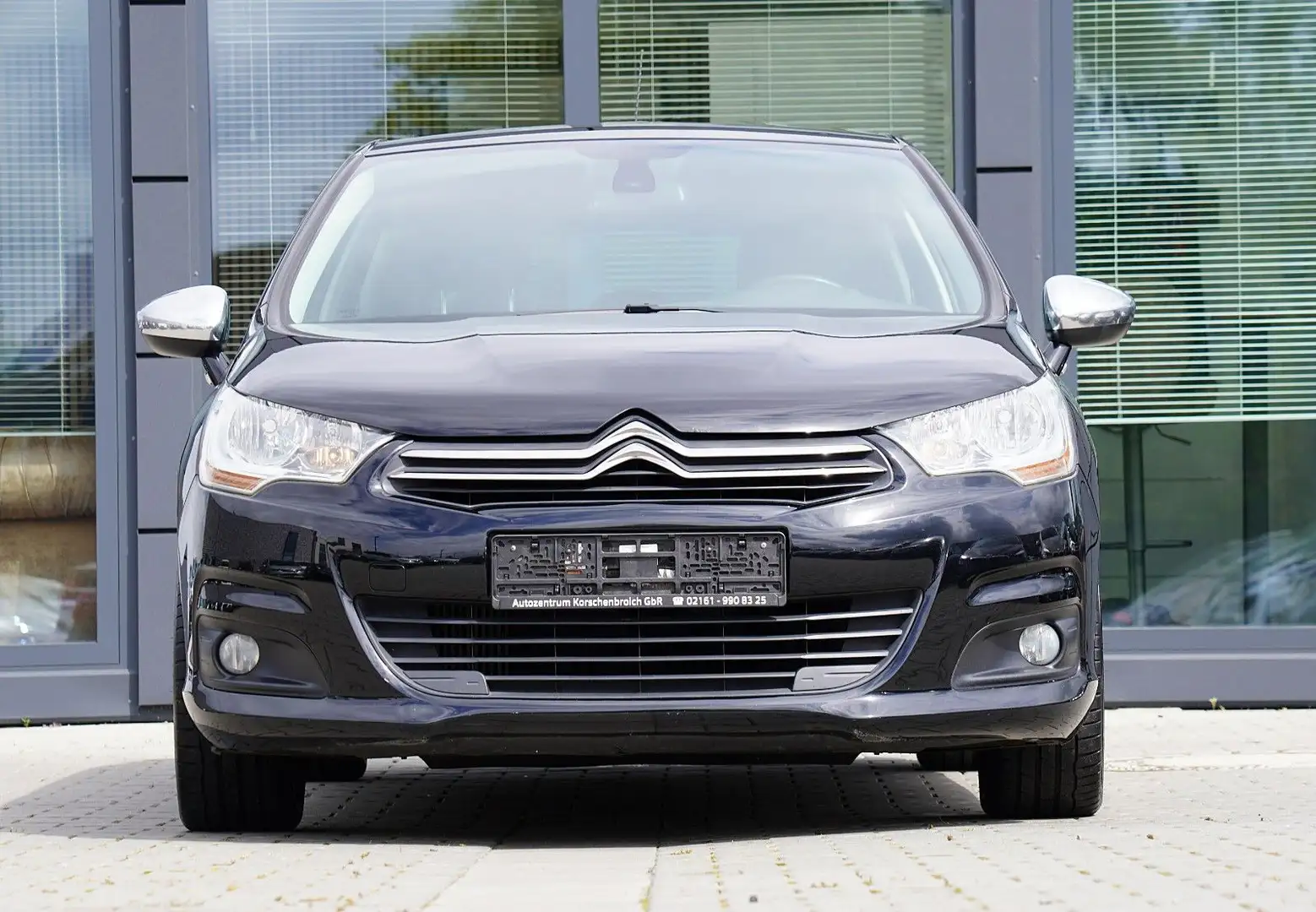 Citroen C4 Lim. Selection *MIT 2 JAHREN GARANTIE !!!* Schwarz - 2